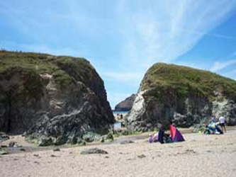 Bonnie View Apartments - Holywell Bay