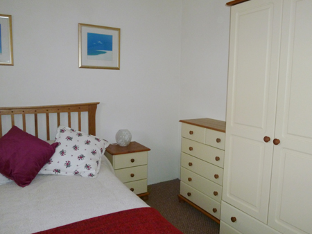 Carrick View Holiday Apartment Bedroom