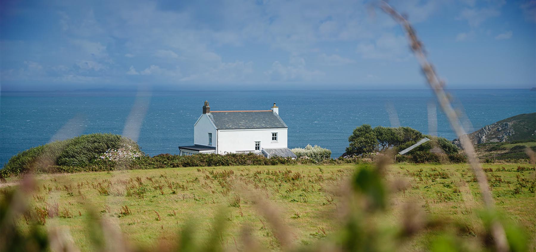Chy Barnett clifftop holiday cottage overlooking the sea at Gurnards Head, Zennor