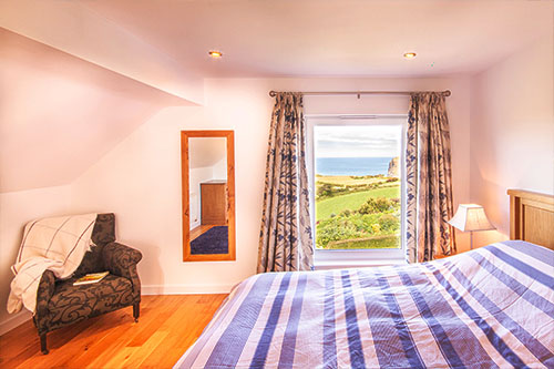 Bramble Hill - Bedroom with Sea View - Holidays in Cornwall Cornish Traditional Cottage