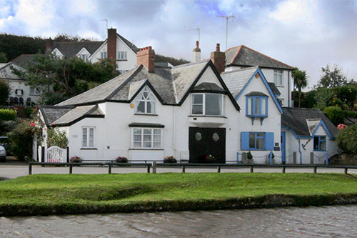 Breakwater - Bude sea front - Cornwall Traditional Cottage