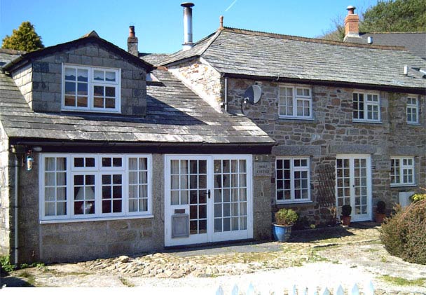 Self Catering Holiday Cottages Henwood Barns