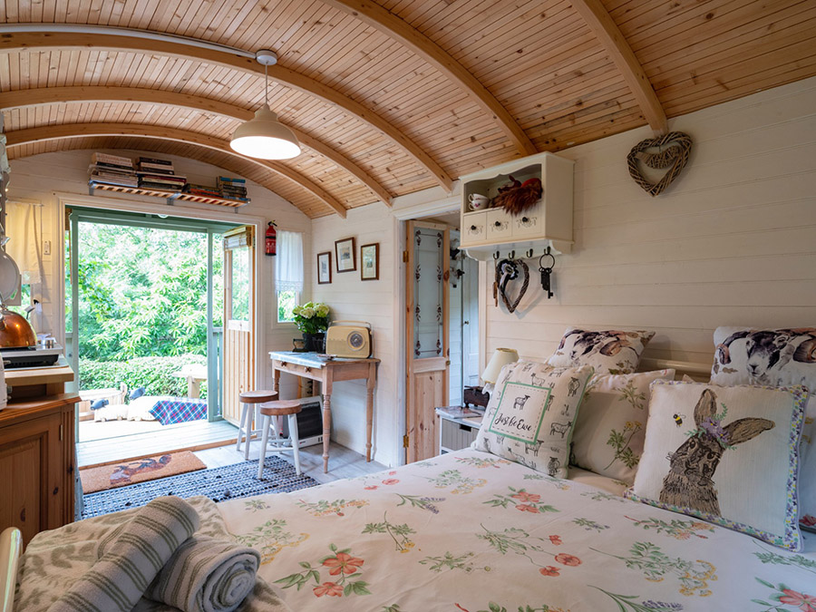 the Bedroom at Foxys Shepherd Hut Glamping Self-catering between St Ives and Penzance