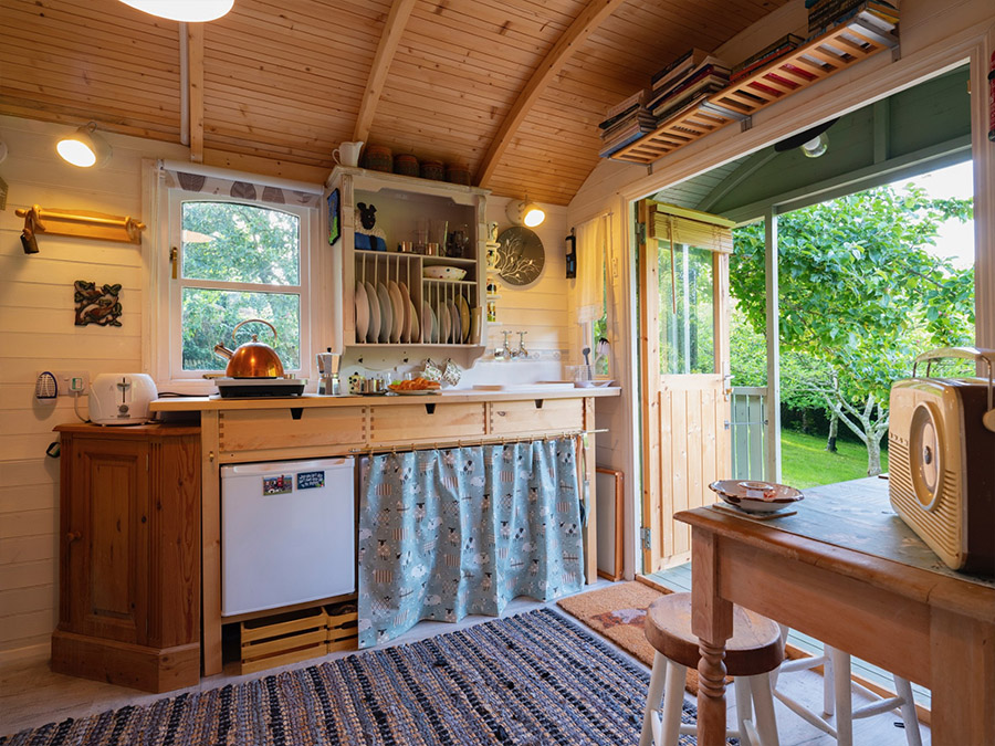 Foxys Shepherd Hut Glamping Self-catering between St Ives and Penzance