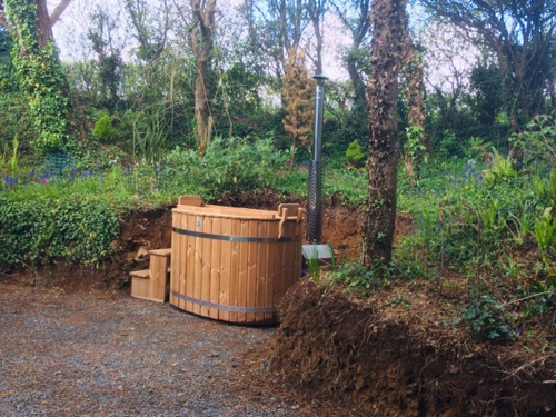  eco Hot Tub @ The Cabin