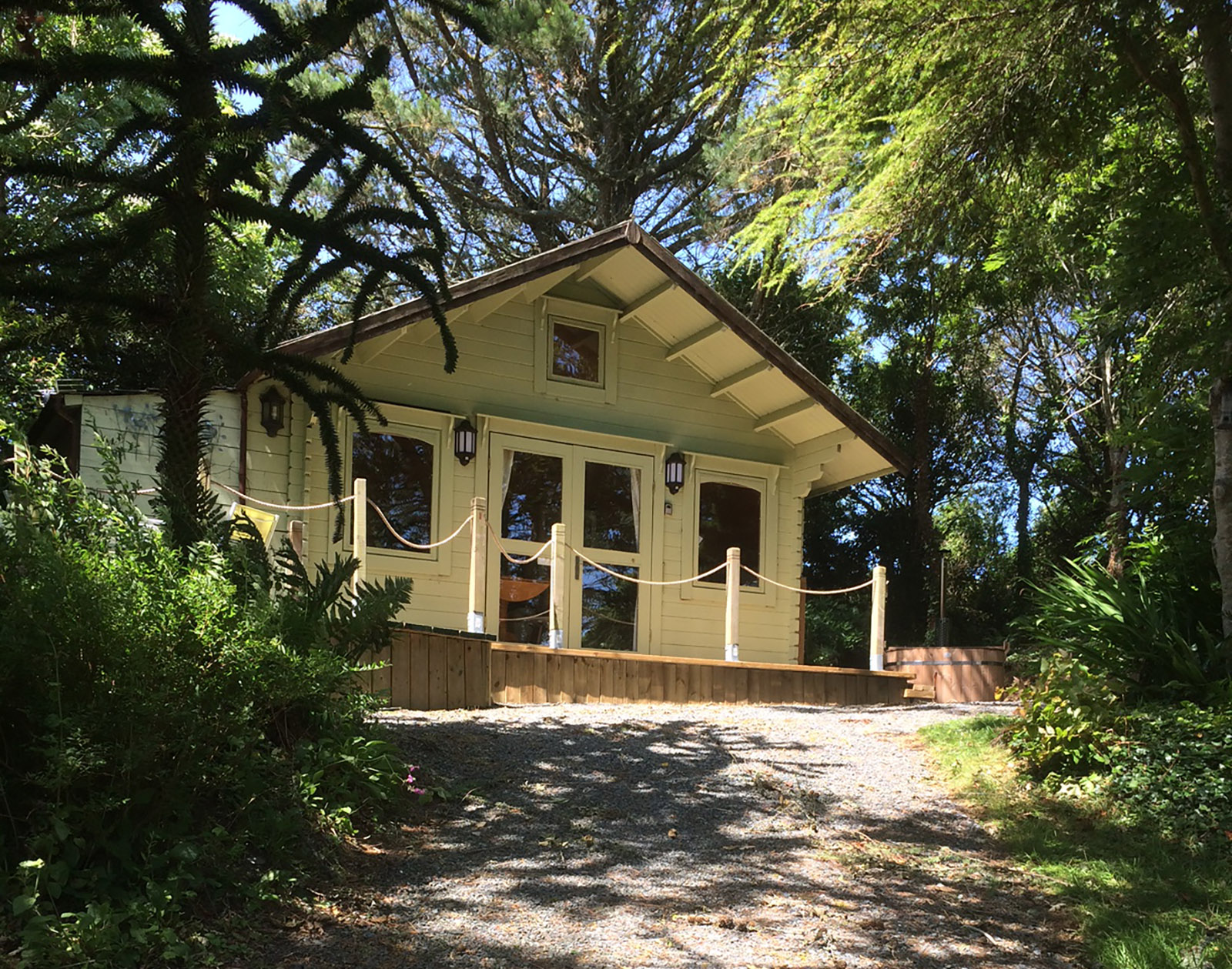 The Cabin @ Little Barn Holidays Self-catering between St Ives and Penzance