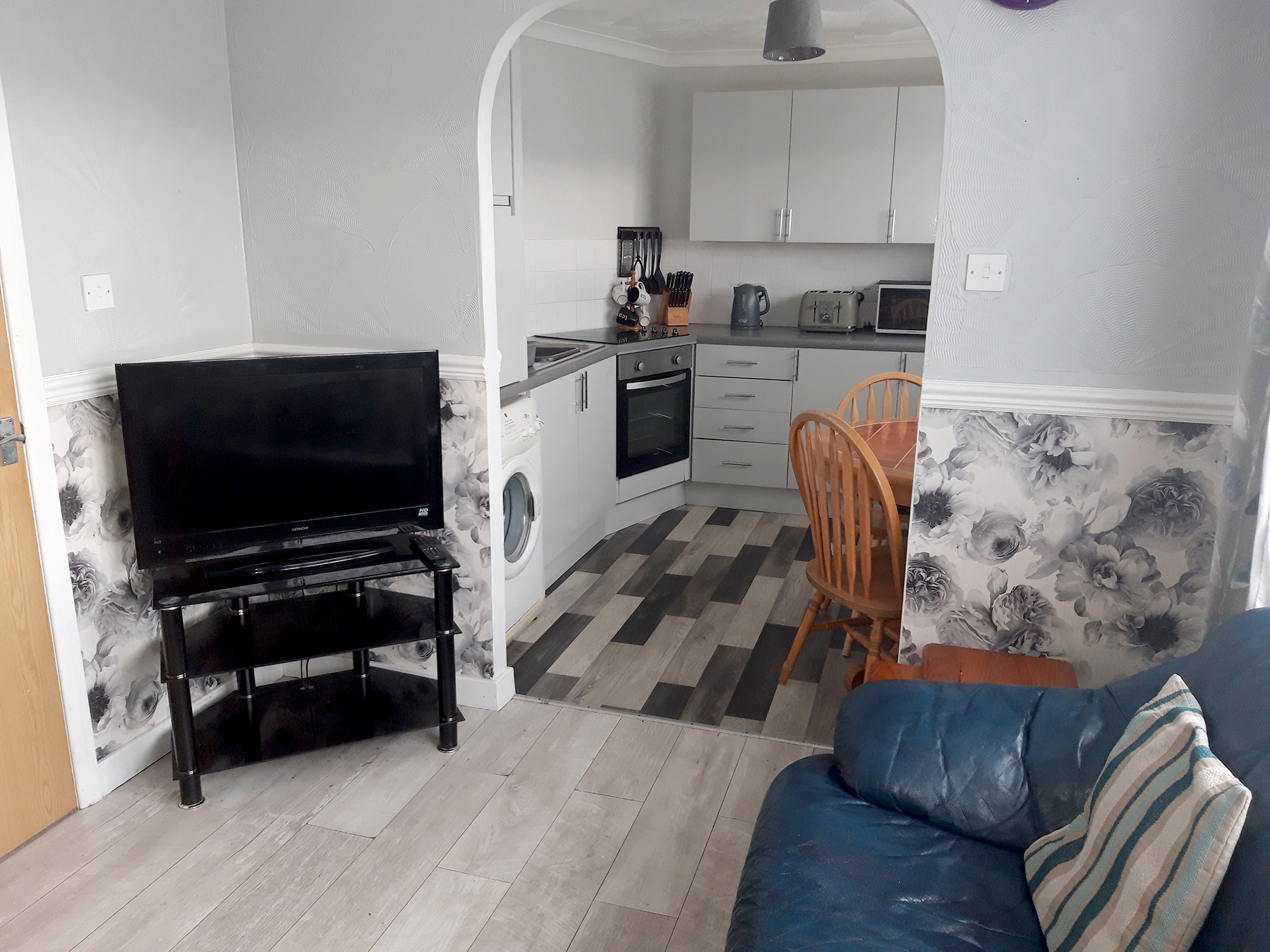 Perran Sands Holiday Chalets - Holidays in Perranporth 