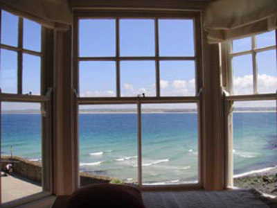 Wheal Dream Cottage Apartment with sea Views directly overlooking Bamaluz Cove St Ives