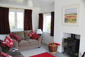 Self catering Holiday Cottage in Penberth Valley, Treen - St Cyrs