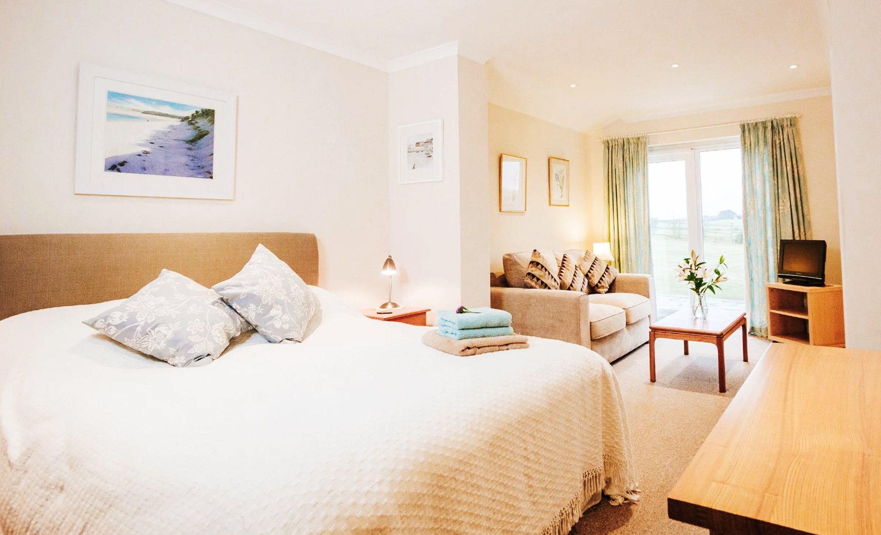 Stepper Head Polzeath- main bedroom