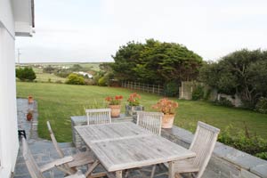 Self catering Holidays in New Polzeath - Stepper Head - Patio