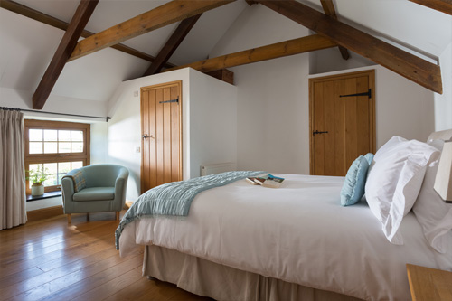Double bedroom - Trevio Farmhouse holidays near Padstow