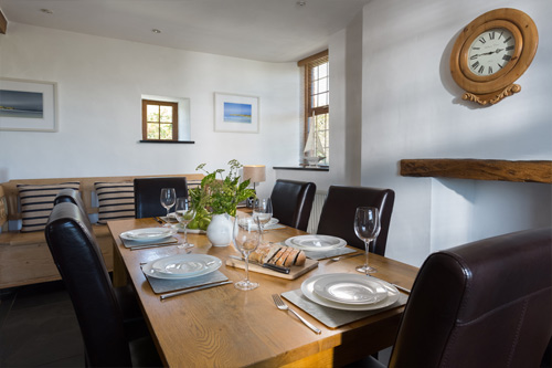 Trevio self-catering Padstow  -Dining