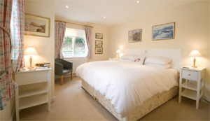 Trezise - Self Catering Accommodation - Harlyn Bay - North Cornwall