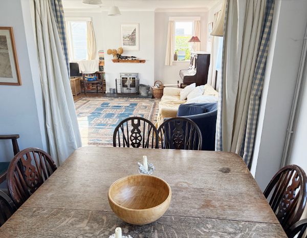 The Dining area Windermere  Self catering in Trebetherick - Daymer Bay