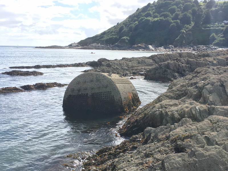 The boiler of the Marguerite at low tide - Talland Bay