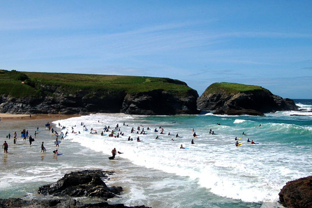 Treyarnon Bay near Padstow - Andy F / Geograph (CC BY-SA 2.0)