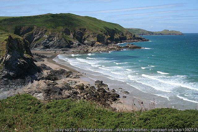 The coast path above Lundy Bay